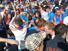 Crowd2.jpg